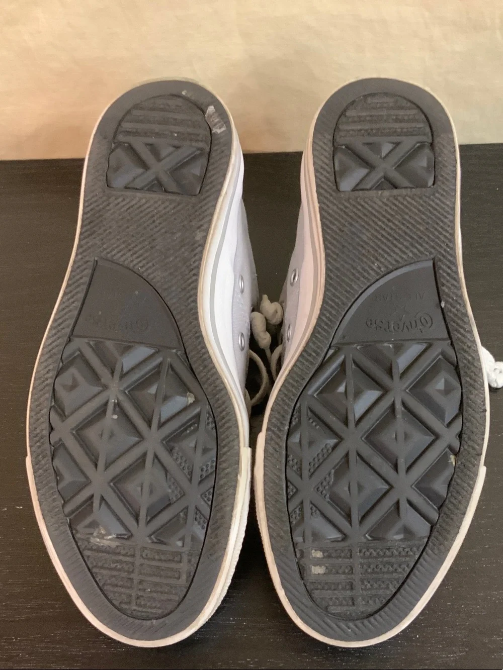 Converse Light Gray Low Top Sneakers